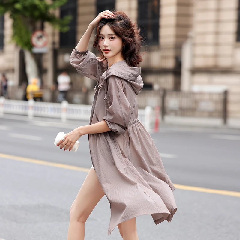 萱伊娜防晒衣女中长款2025夏季新款透气薄款旅游防晒服罩衫外套