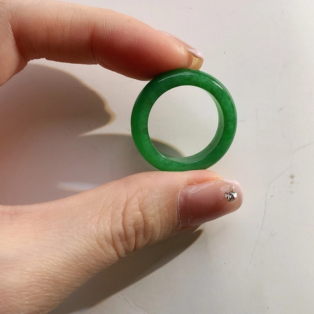 翡翠未镶嵌颈饰翡翠戒圈
