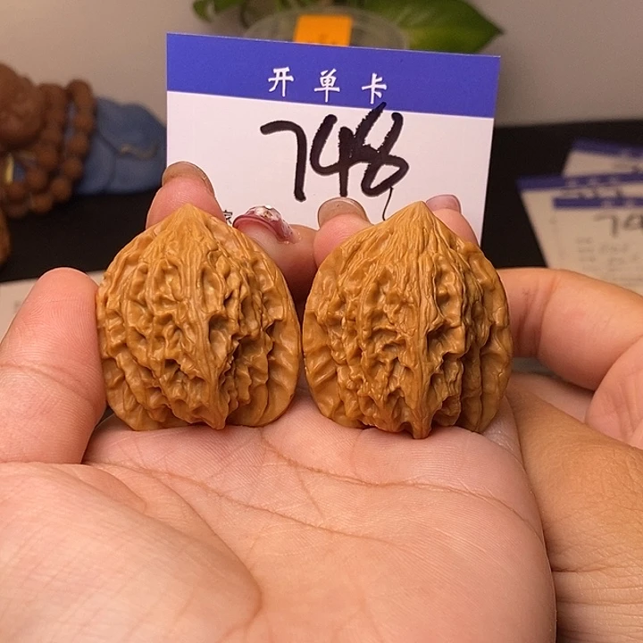 吊坠桃核鸡心37无刀痕s