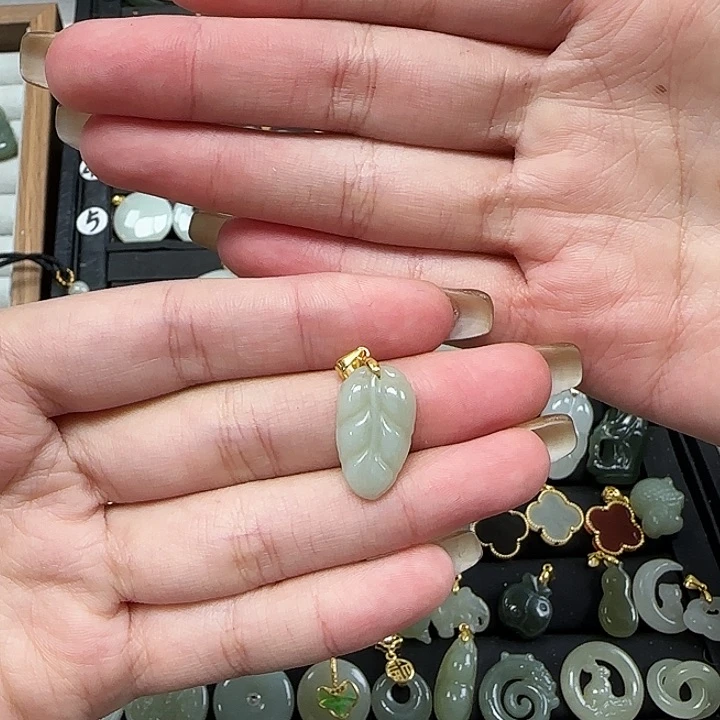 和田玉颈饰银S925镶嵌