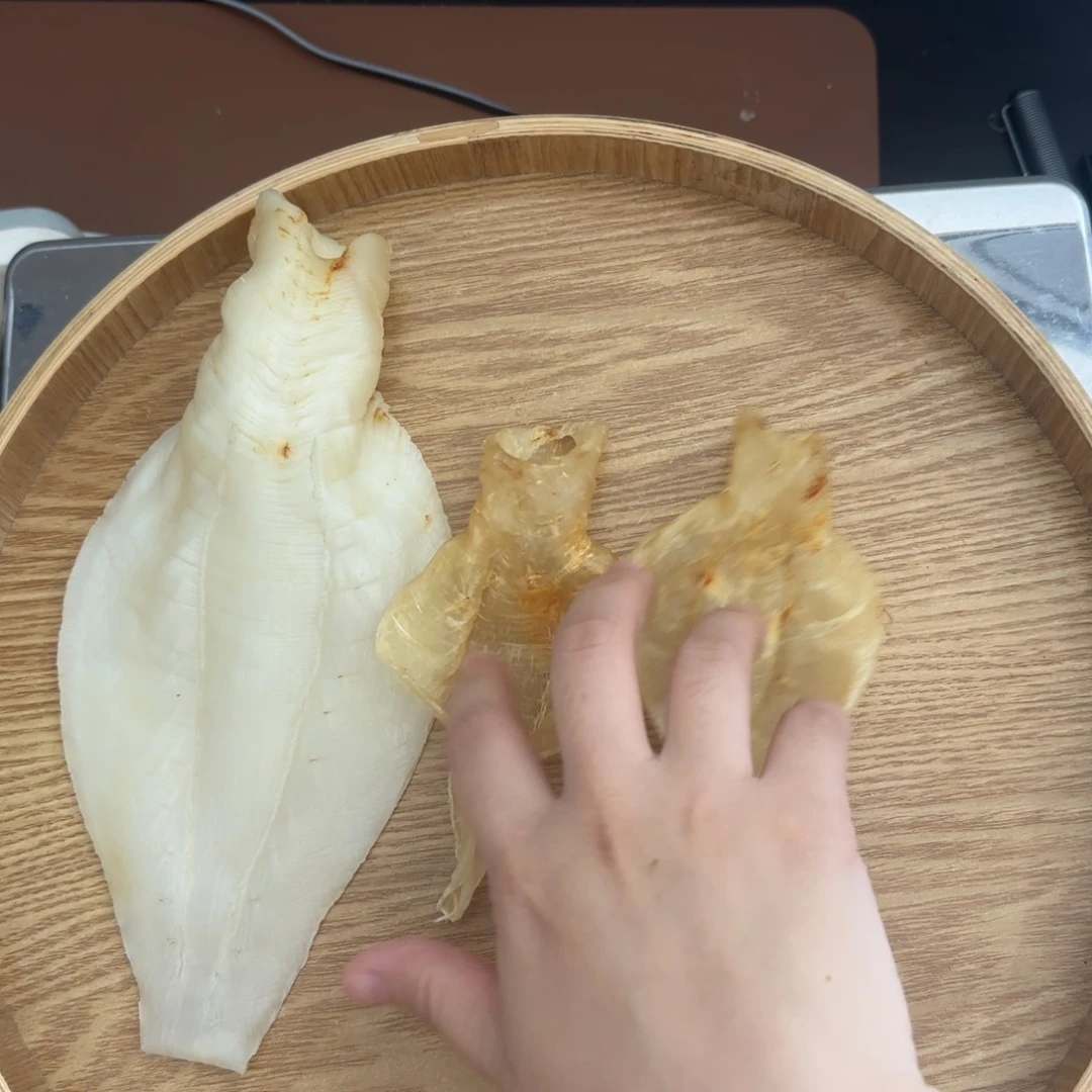 中国大陆2个白花胶