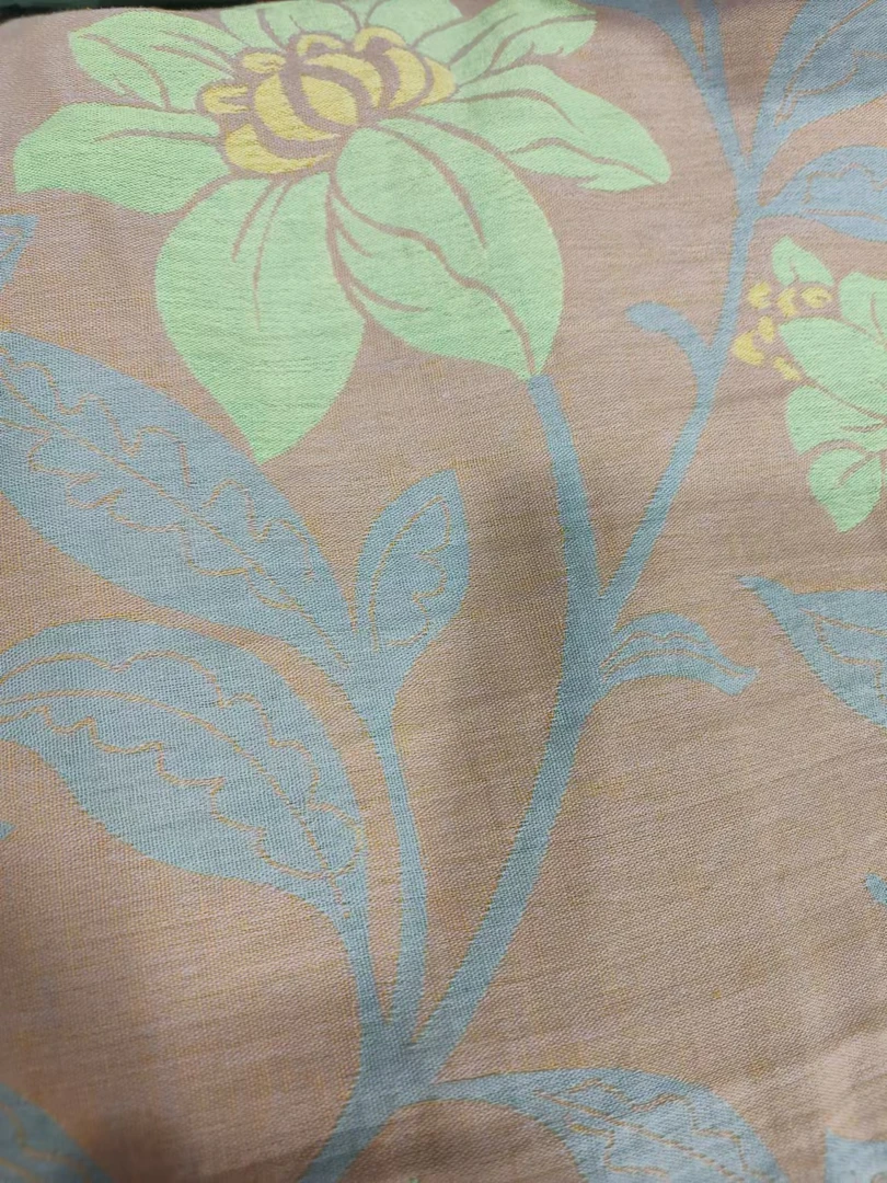 (粉色花三层纱)全棉色织提花三层纱 幅宽2.5米 双面可用已加工