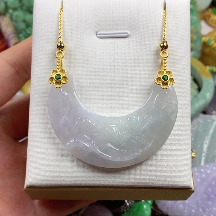 翡翠未镶嵌吊坠(赠链)