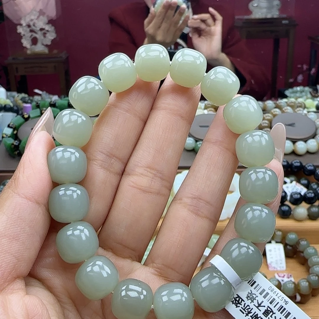 一***寕和田玉未镶嵌手链