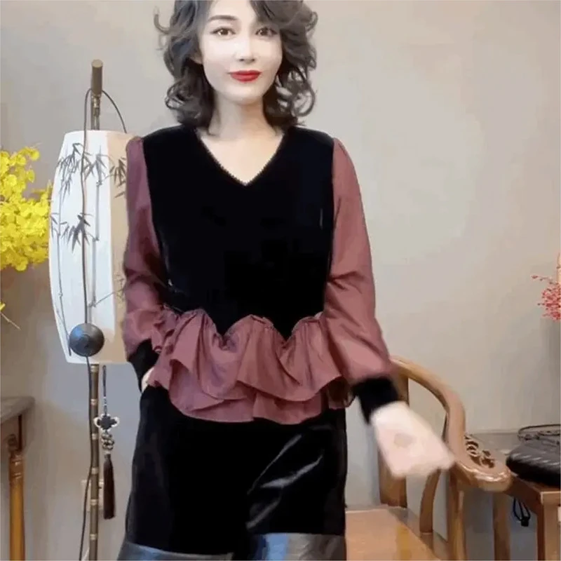 高端荷叶边丝绒T恤衬衣女新款轻奢法式时尚长袖丝绒黑色V领上衣