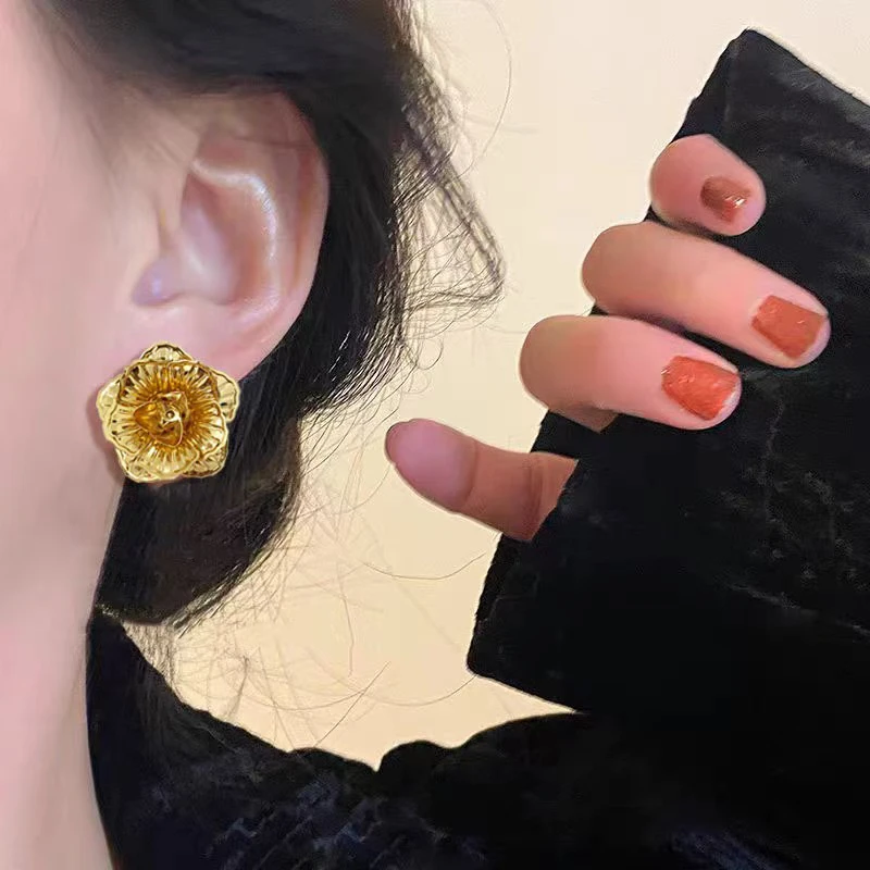 合金耳饰 中式金色五瓣花玫瑰花耳钉古风复古时尚法式耳环