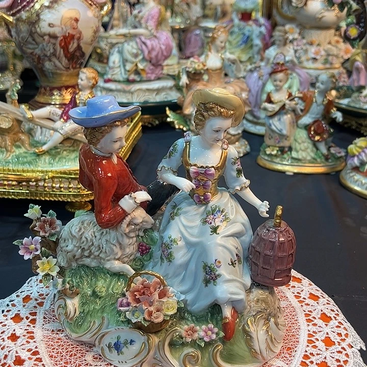 陶瓷瓷偶 双人情侣 描金手绘浮雕 老货库存默认微瑕