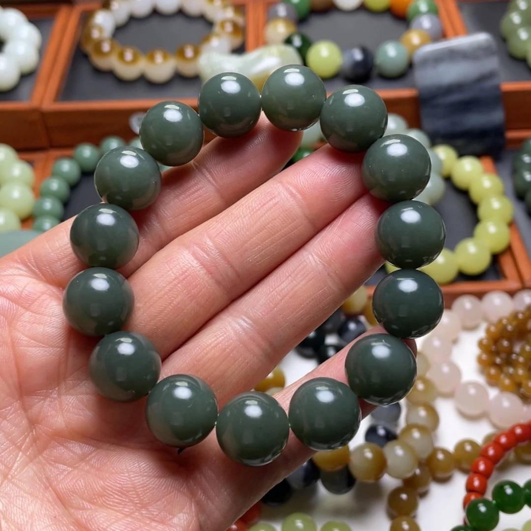 和田玉未镶嵌手串