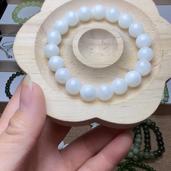 和田玉未镶嵌手串