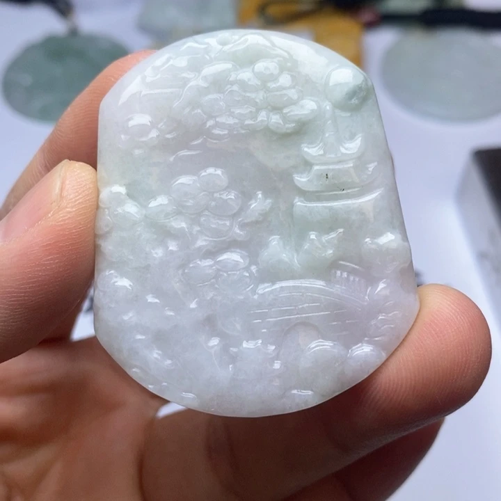 翡翠未镶嵌颈饰翡翠