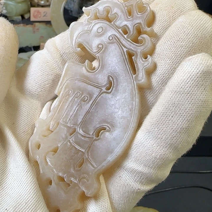 我***明和田玉未镶嵌颈饰