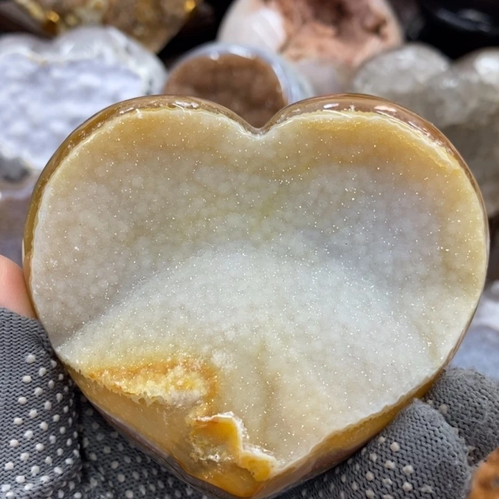 珠宝半成品未镶嵌紫晶