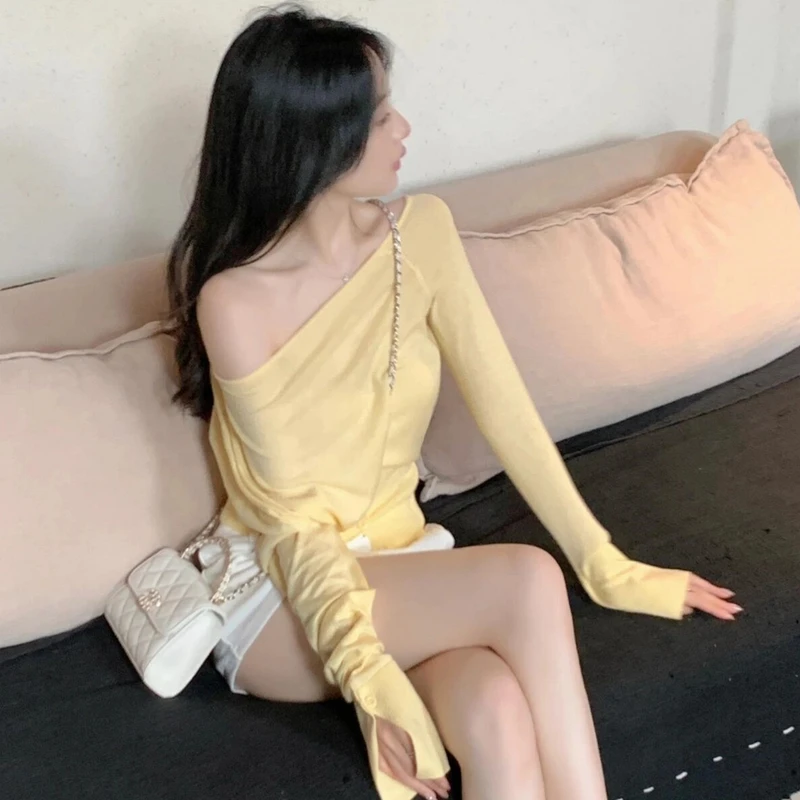 春秋季洋气一字领露肩针织衫早春不规则斜领毛衣网红内搭打底上衣