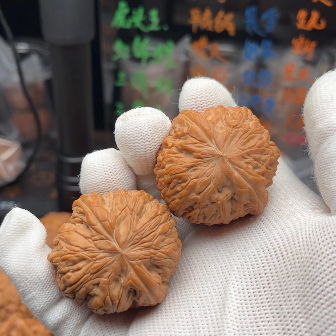 吊坠文玩核桃御尊