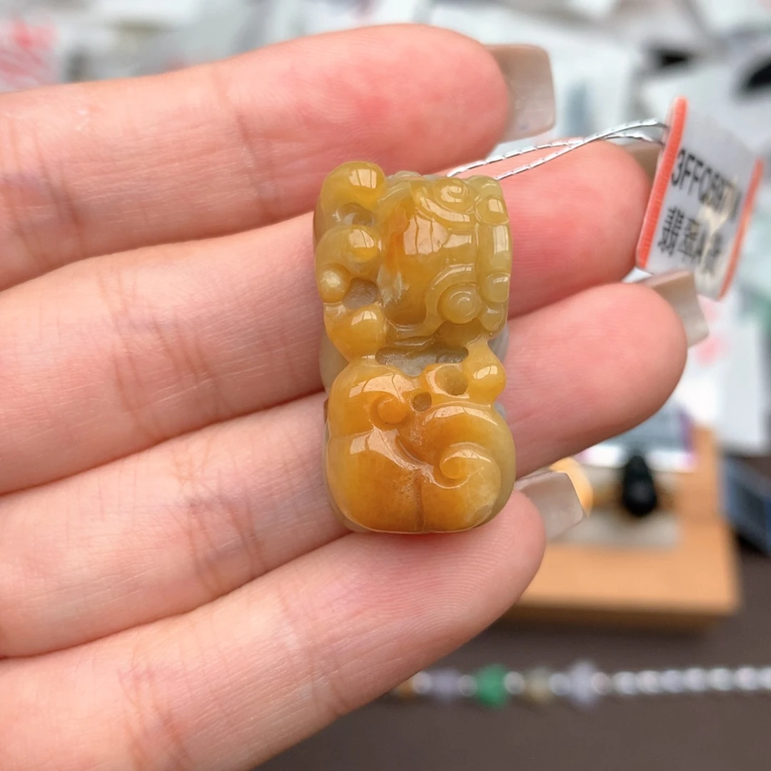 未镶嵌挂件翡翠…..