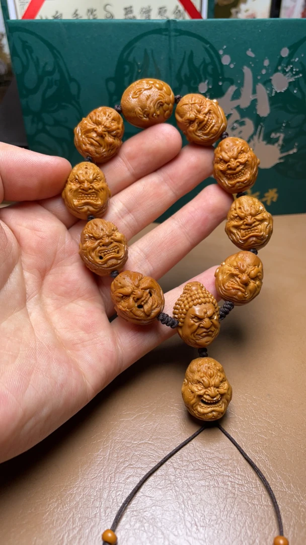 橄榄核雕刻满皮肤纹2.1经典恶僧