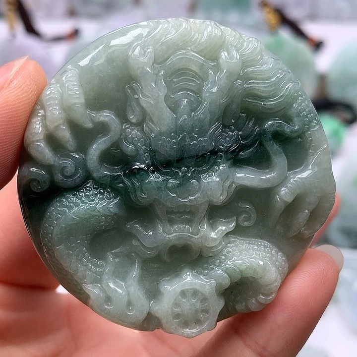 翡翠未镶嵌颈饰龙凤呈祥两面工艺有石纹介意勿拍