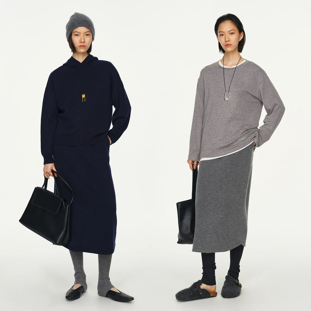 MARIUS“软糯方糖”毛绒极简连帽针织套衫 /毛绒针织半裙
