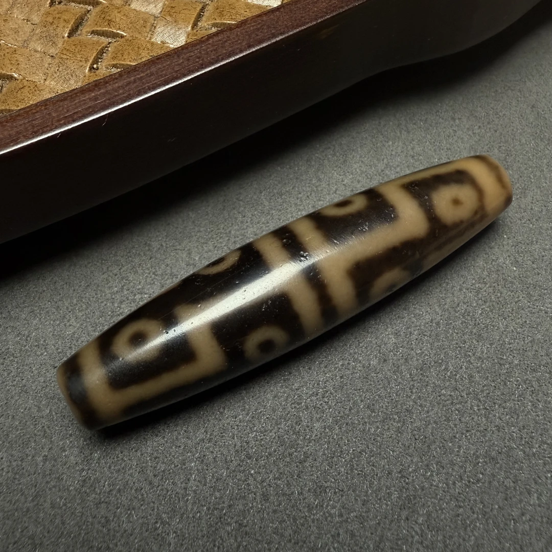 老冯黑金十二眼大尺寸天然玛瑙精品台珠
