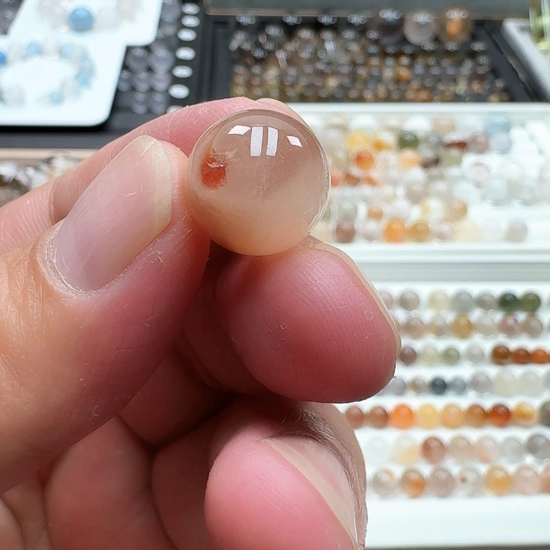 莓***੭水晶珠宝半成品未镶嵌天然水晶