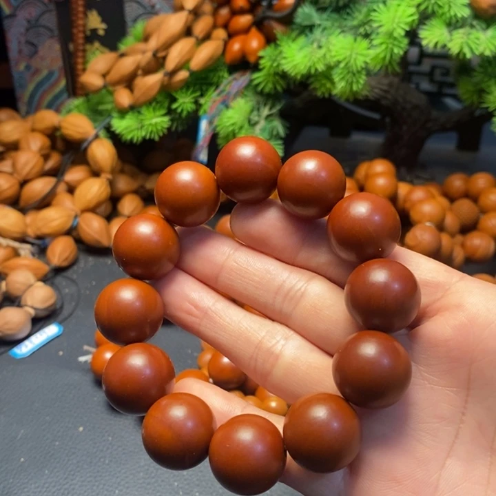 手串橄榄核1.95树王光珠