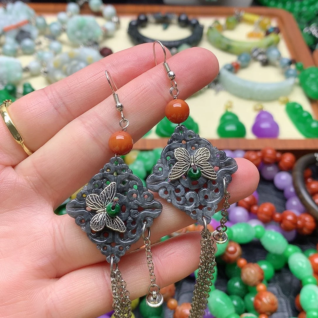 吊坠(赠链)未镶嵌翡翠