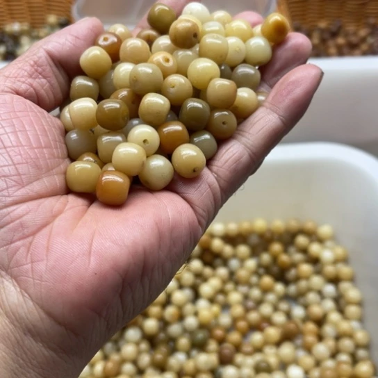 吊坠白玉菩提瑕疵10-9风化桶珠200颗