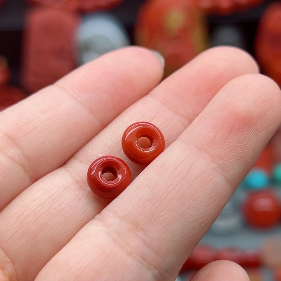 南红玛瑙配饰未镶嵌