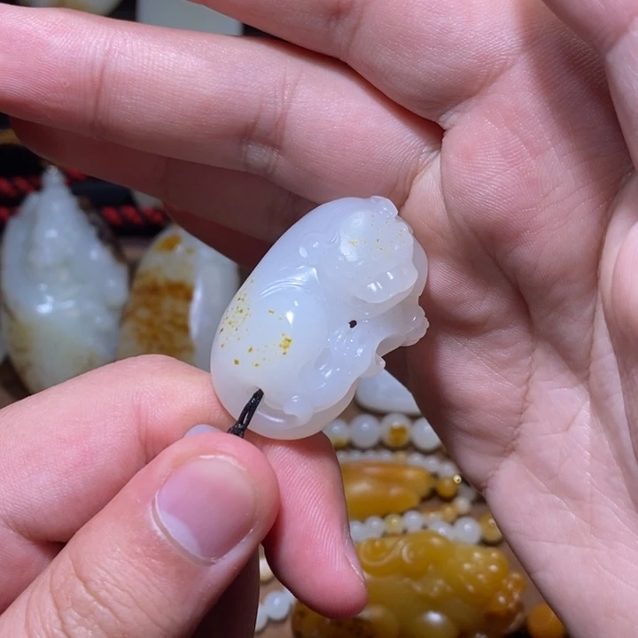 和田玉颈饰未镶嵌孙*华