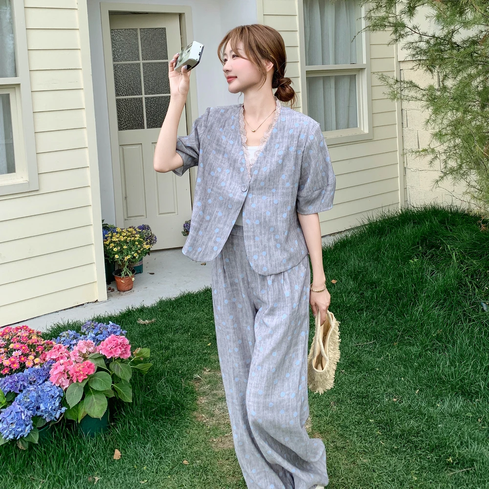 盐系波点撞色西装两件套女2025夏季新款设计感开衫小V领显瘦套装