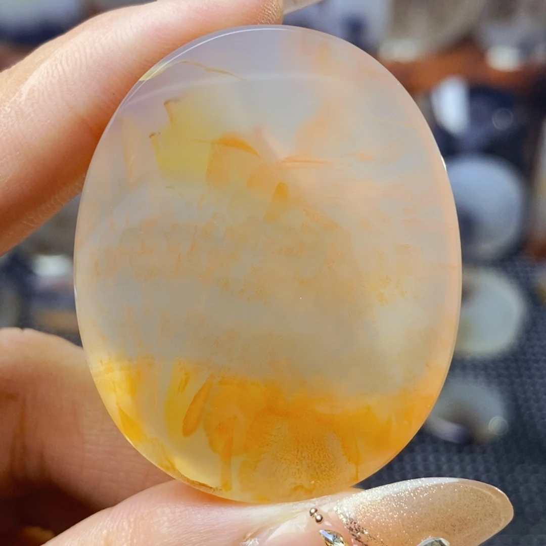 牛***飞玛瑙/玉髓未镶嵌珠宝半成品