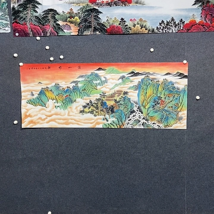 国画小六尺描金山水一副