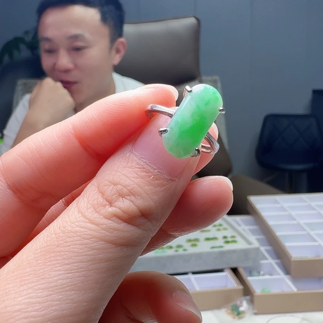 翡翠戒指银S925镶嵌天然