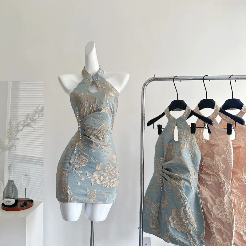 天鹅 锦绣芳华性感挂脖显瘦时尚性感连衣裙