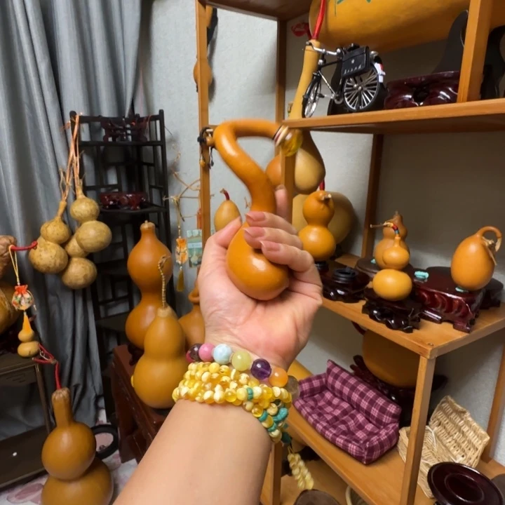 超***越精品课程的教材编写