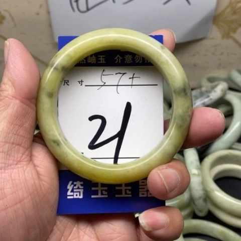 未镶嵌蛇纹石玉手镯