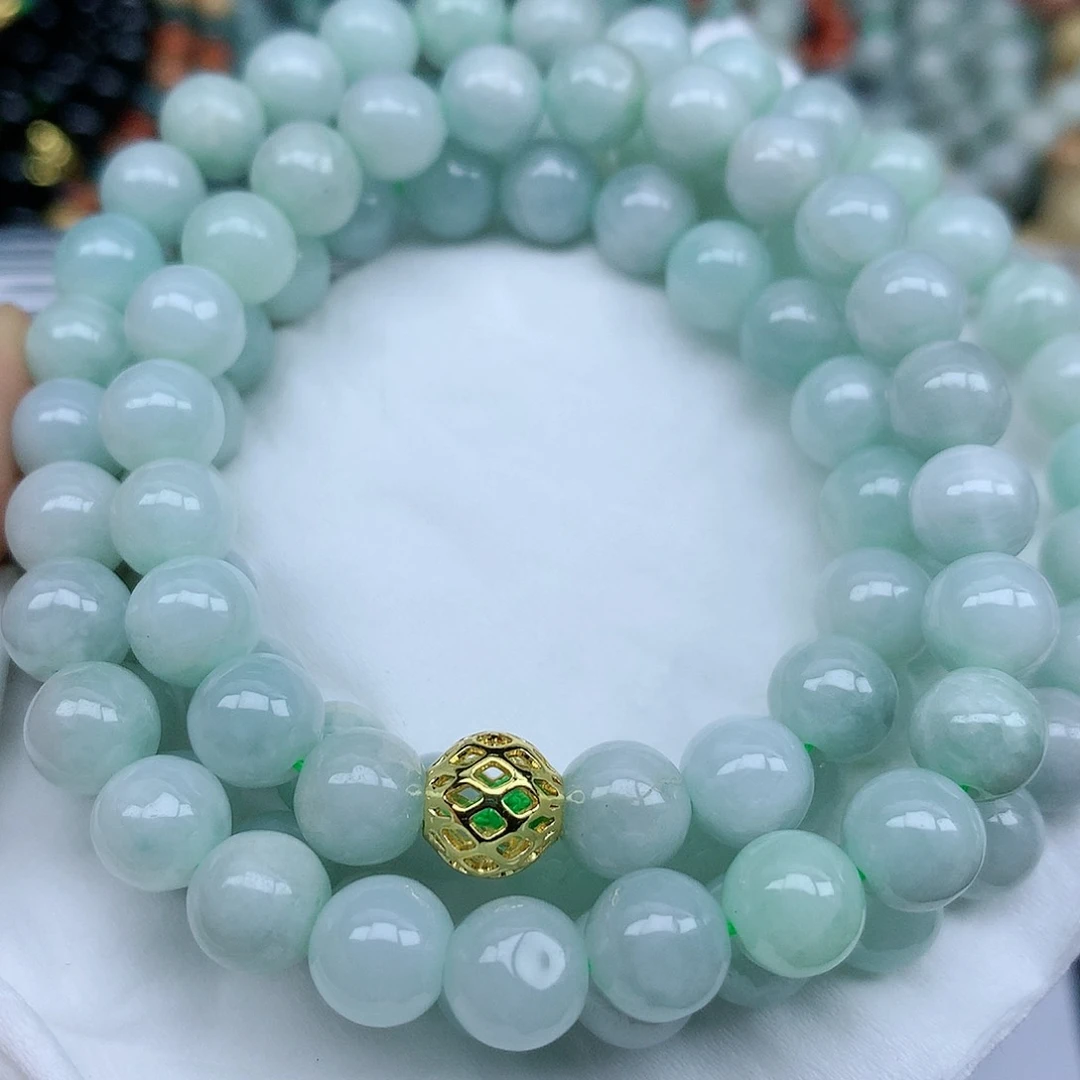 翡翠颈饰未镶嵌珠子