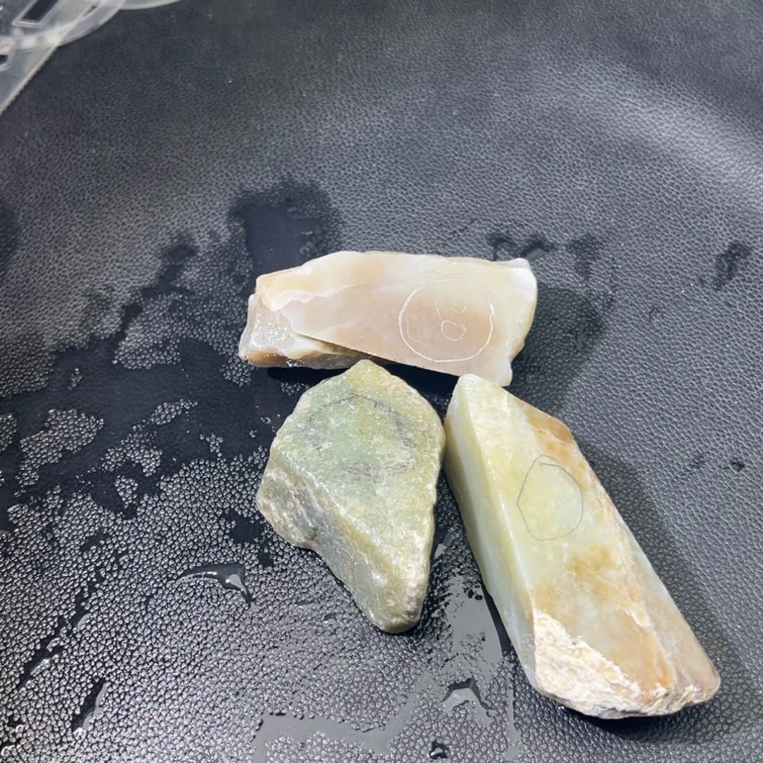 和田玉（糖玉）未镶嵌手镯