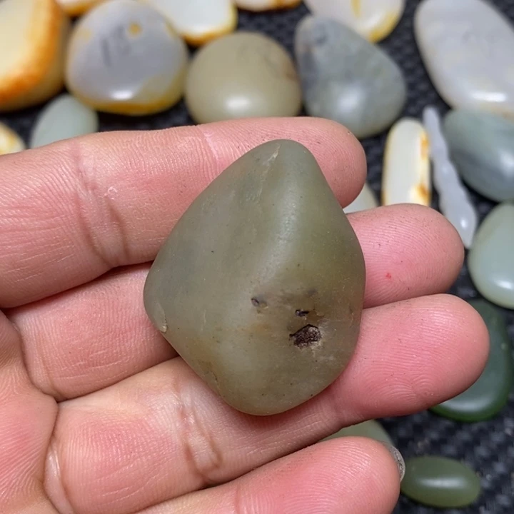 和田玉珠宝奇石未镶嵌