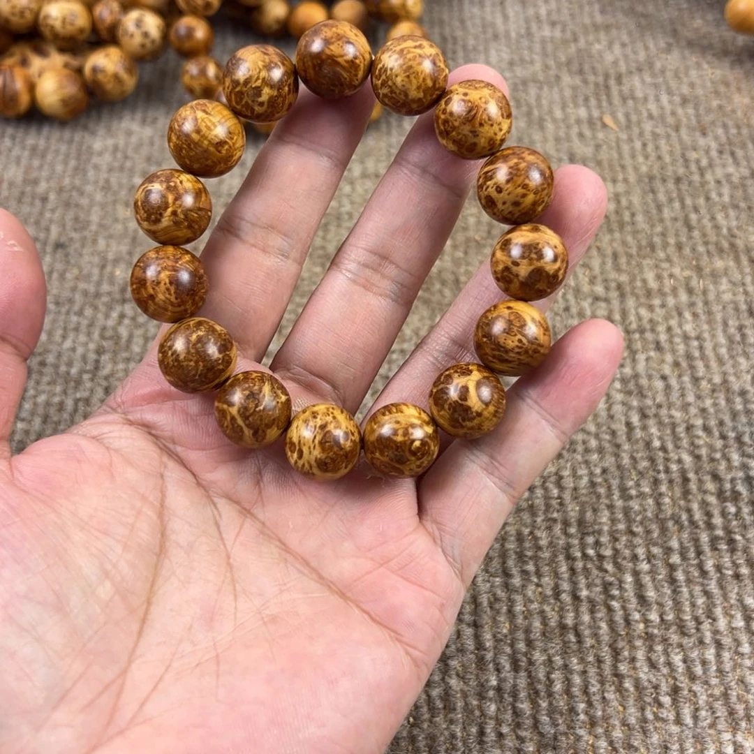 木让**生太行崖柏1.5雪花瘤疤。。。。。