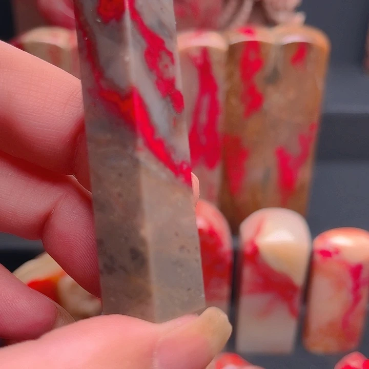 昌化鸡血石陰*華昌化鸡血石质地优良