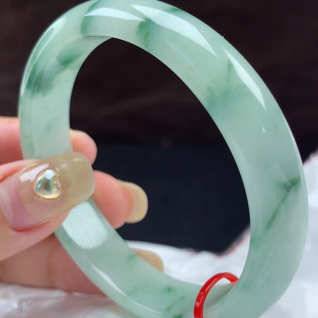 翡翠手镯（贵妃镯）未镶嵌97093，