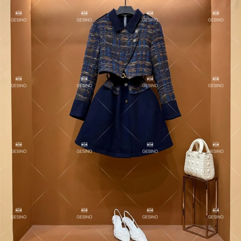 【露】秋冬气质小香风时尚设计师短款羽绒服QD-2025131
