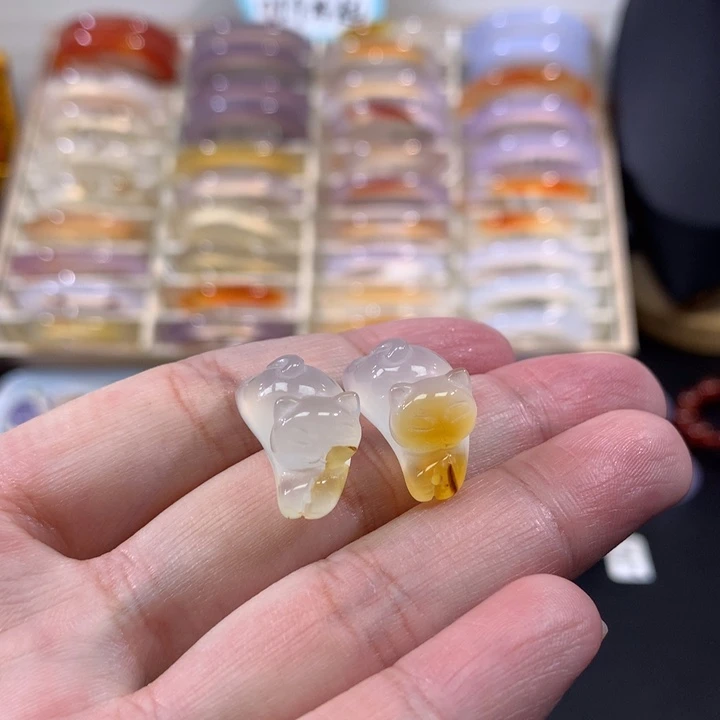百***话玛瑙/玉髓未镶嵌颈饰