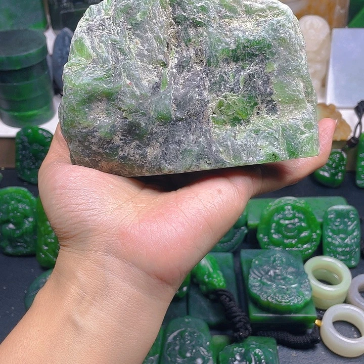 和田玉未镶嵌珠宝半成品