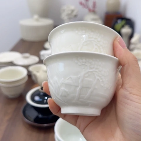 微瑕定瓷福禄杯不带礼盒