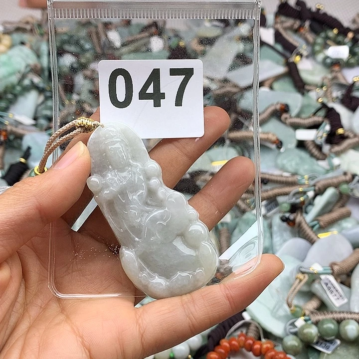 翡翠颈饰未镶嵌?*?翡翠