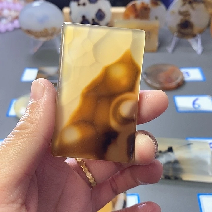 玛瑙/玉髓未镶嵌珠宝半成品