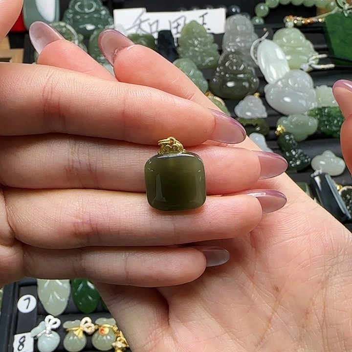 颈饰银S925镶嵌和田玉