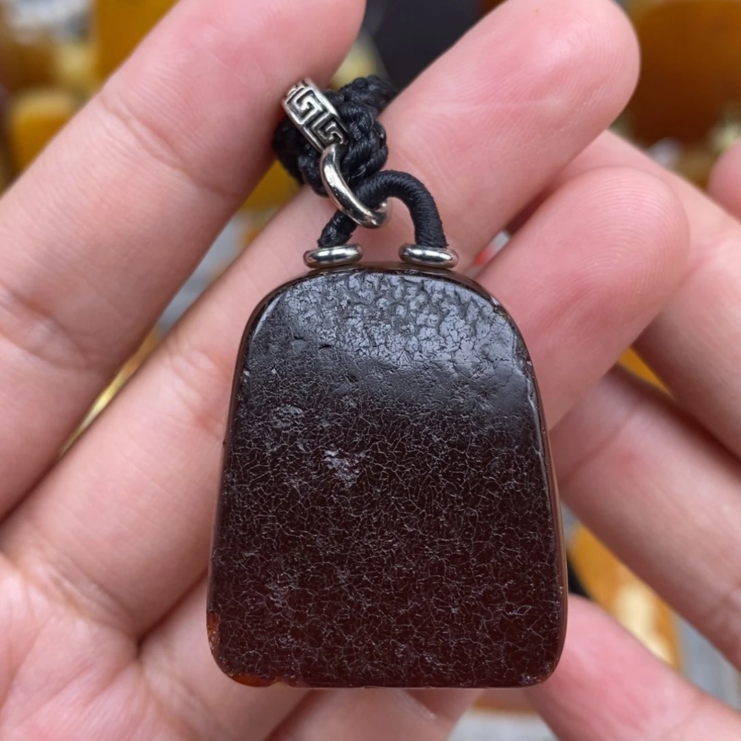 未镶嵌琥珀珠宝奇石